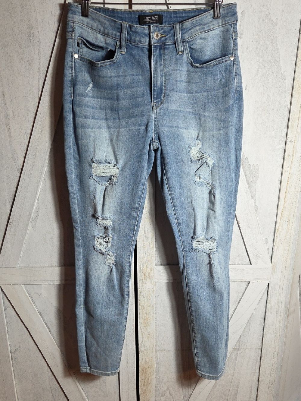 Judy Blue Distressed Jeans Size 31